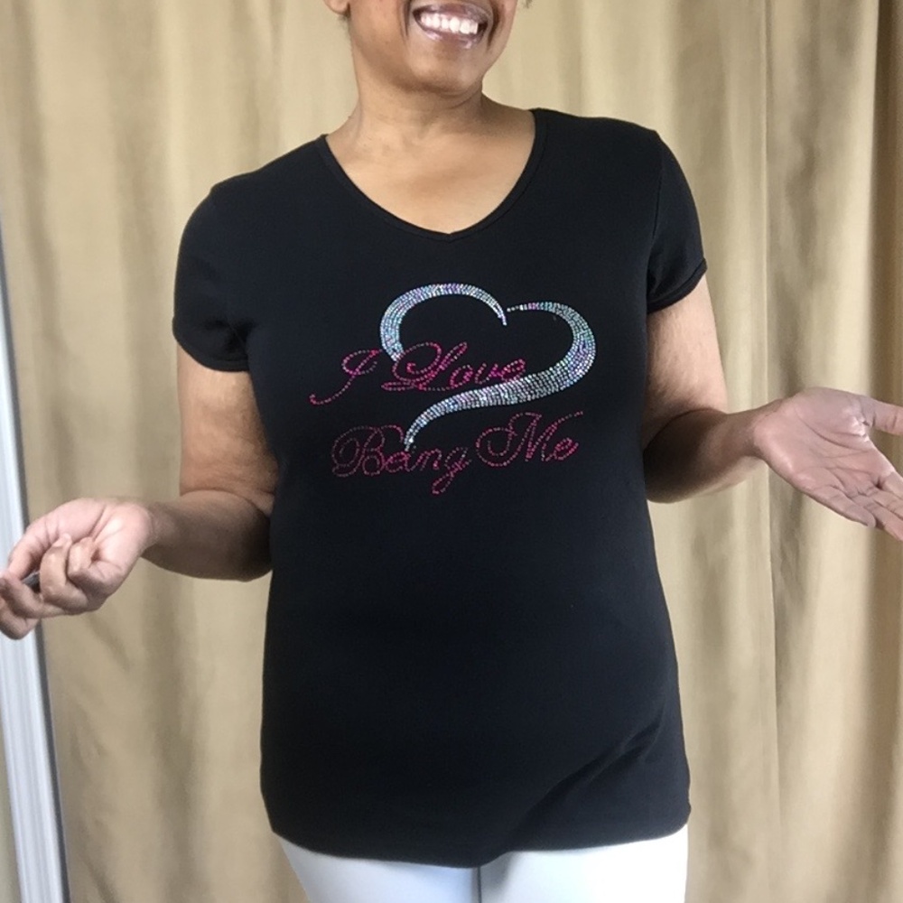 NWOT V-Neck T-shirt, with pink bejeweled "I Love Being Me", black, 2XL